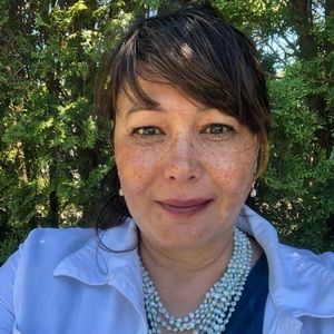 Meet your Posher, Lina